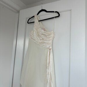 Cinq à Sept Cocktail Mini Dress One Shoulder Pleated Size 4 In White